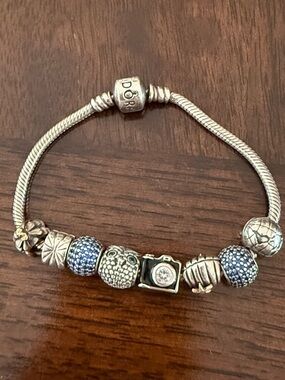 Pandora Silver Bracelet with clips and charms 7.5